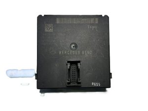 2007-2013 Mercedes-Benz S-Class W221 Central Gateway Control Module A2215406462 OEM