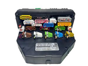 Mercedes-Benz W204 C-Class Front SAM Fuse Relay Box A2049009701 OEM